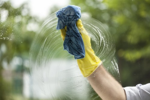 Deep cleaning a kitchen during end of tenancy cleaning in SW9