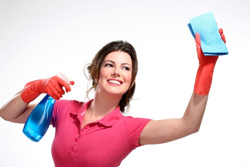 Local carpet cleaning service in SW9 removing stains from a hallway carpet